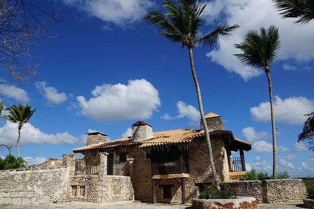 altos de chavon village 1 Caracol výlety